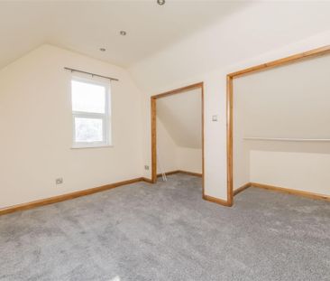 2 bed Apartment To Let - Photo 2