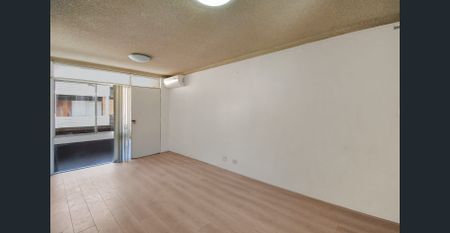 NEAT & TIDY - Photo 3