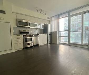 QUEEN WEST 2 BEDS 2 BATHS CONDO - Photo 3