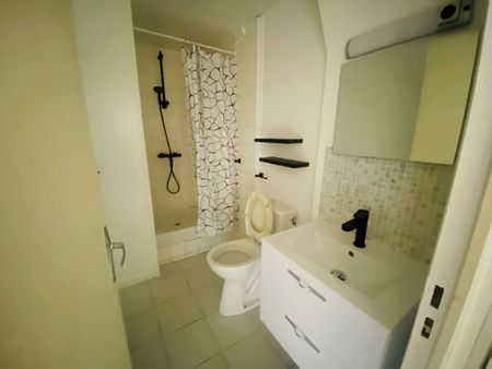 Location Appartement 2 pièces 41m² - Photo 5