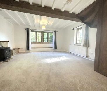 A refurbished Grade II listed period cottage in this desirable vill... - Photo 1