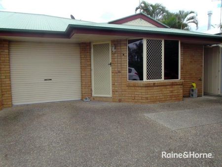 2/43 Walkers Lane, Booval, QLD 4304 - Photo 4