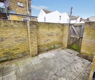 1 bedroom detached house to rent - Photo 3