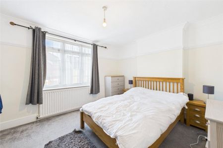 2 bedroom semi-detached house to rent - Photo 4