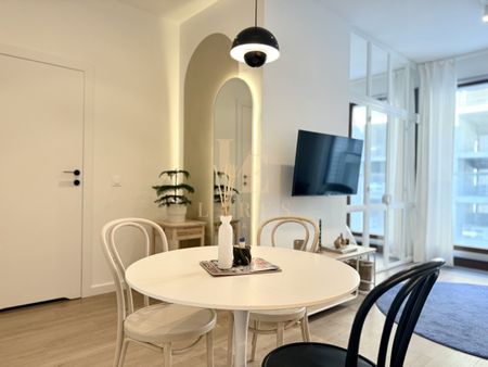 Dwupokojowe mieszkanie na Woli z komórką - Photo 2