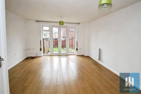 3 bedroom terraced house to rent - Photo 2