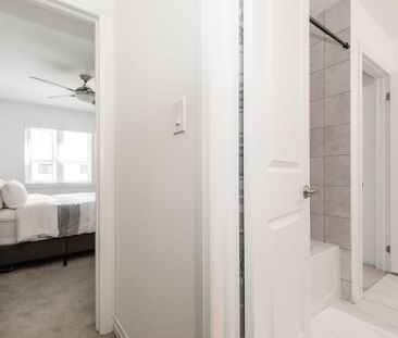 For Lease - 20 Andean Lane, Barrie, Ontario - Photo 2