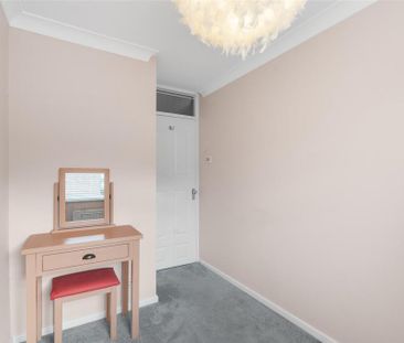 3 bedroom terraced house to rent - Photo 6