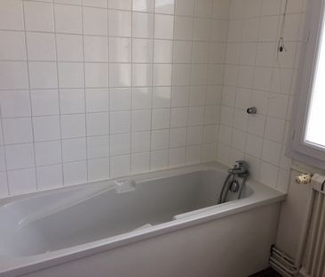 Location Appartement 3 pièces 58m² EU 76260 - Photo 5