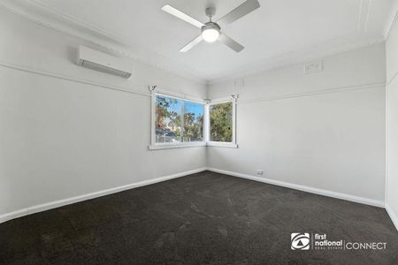 Cottage Comfort in Peaceful East Kurrajong - Photo 5