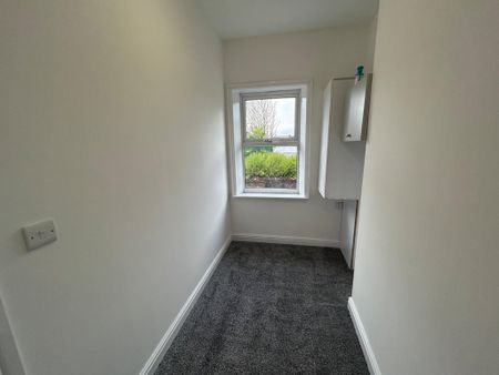 2 bedroom terraced house to rent - Photo 2