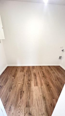 Nur mit Wohnberechtigungsschein! Moderne 3 Zimmer NB Wohnung mit Terrasse - Foto 5