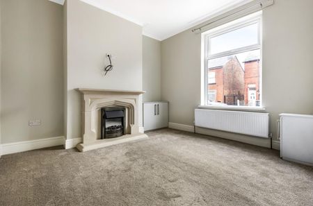 2 bedroom House To Let - Photo 3