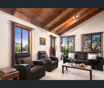 Spacious & Well-Located Family Home! - Photo 1