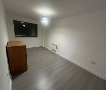 2 Bed Flat, Lincoln Gate, M4 - Photo 4