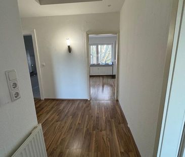 2 Zimmer Wohnung frisch renoviert - Photo 4