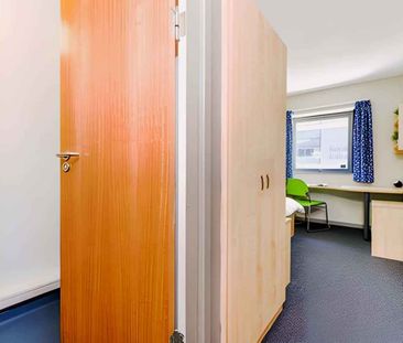 Ensuite Bronze - Photo 5