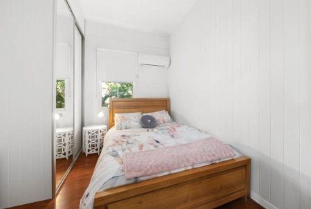 Perfect Family Home in Clayfield - Photo 4