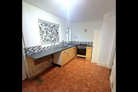 3 Bed End Terrace, Woodside Road, NG9 - Photo 4