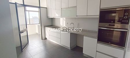 Apartamento T3+1 Rua do Campo Alegre - Photo 3