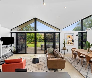 Architecturally Designed - Energy Efficient Home - Photo 6