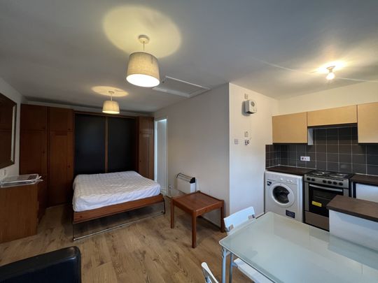 1 bedroom studio to rent - Photo 1