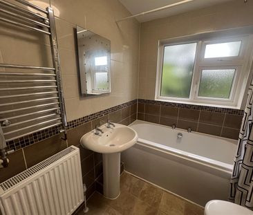 Amanda Drive, Hatfield, Doncaster - Photo 2