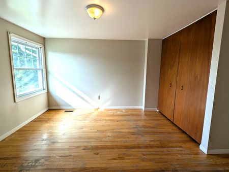 Strath Lane, Dartmouth 12-076 - Photo 2