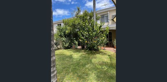 Room for rent in Nedlands - Ideal for Students & Healthcare Professionals - Photo 2