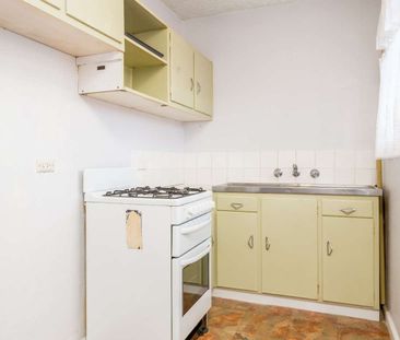 Walk Anywhere From Woolton - READY TO GO! - Photo 2