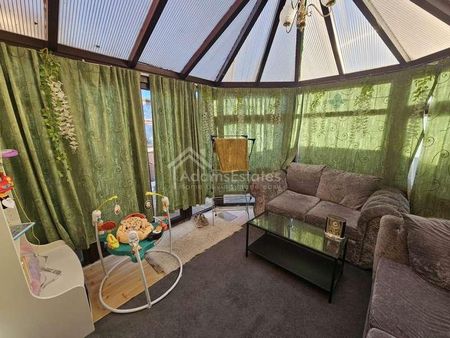 Chapel Avenue, Heckmondwike, WF16 - Photo 3