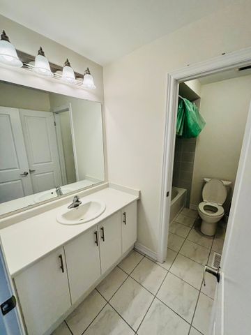 For Lease - 222 Broadacre Drive, Kitchener, Ontario - Photo 4