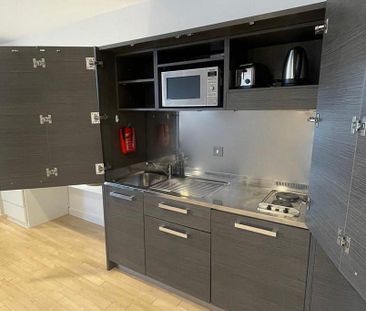 Studio to rent - Photo 3