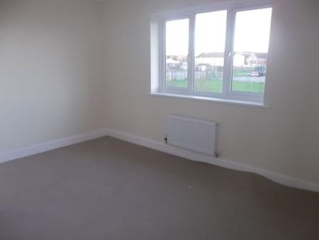 2 bedroom townhouse to rent - Photo 2