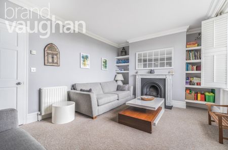 4 bedroom terraced house to rent - Photo 3