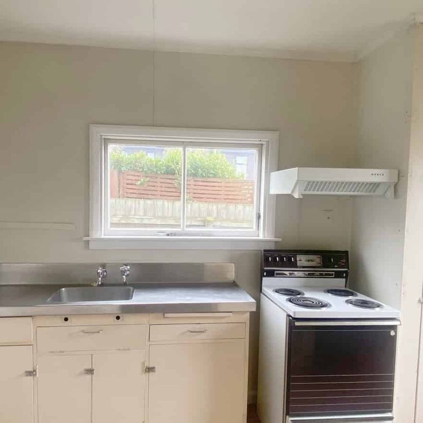 Cozy Home in Convenient Location - Photo 1