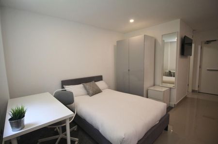 1 bedroom flat to rent - Photo 2