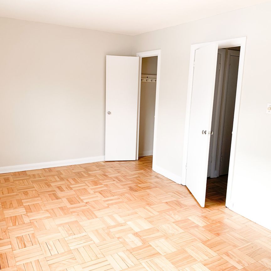 For Lease - 2846 Bloor Street Unit# 1B, Toronto, Ontario - Photo 1