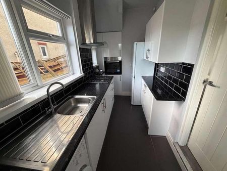 Pool Lane, Oldbury, B69 - Photo 4