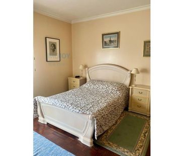 2 room luxury Apartment for rent in Cascais e Estoril, Portugal - Photo 1