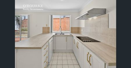 Renovated townhouse - Photo 3