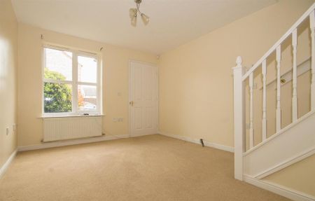 2 bedroom semi-detached house to rent - Photo 3