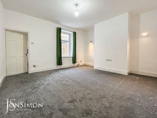 Bolton Road West, Ramsbottom - Photo 1
