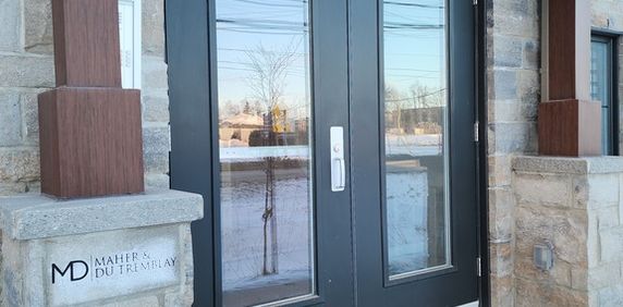 À Louer - Grand 4 1/2 Moderne Et Récent - Photo 2