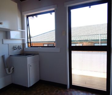 Fantastic Family Home – Western Heights - Photo 3