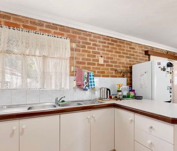 Perfect Family Home - Photo 4
