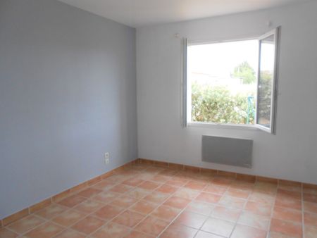 GALARGUES - Villa T4 de plain pied de 91,20m² avec jardin et garage - Photo 2