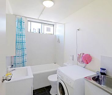 Easy-Care Living in a Boutique Box Hill North Setting - Photo 6