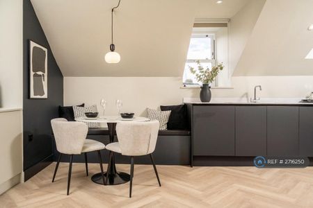 1 bedroom in a flat share to rent - Photo 5