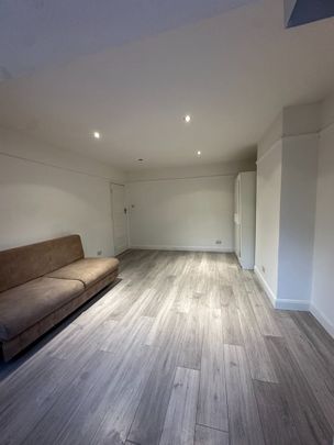 2 Bed Maisonette, Watford Way, NW4 - Photo 1